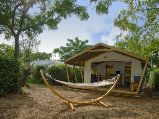 Freeflower Confort 29m2 dont 8m² de terrasse (2 chambres - sans sanitaires privés) + TV