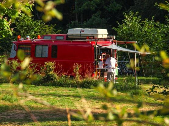 Emplacement caravane + voiture + electricité