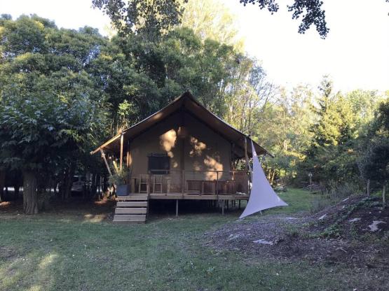 Lodge Naturel 30m² + 15m² en mezzanine - 2 chambres - cuisine - salle d'eau - spa privatif