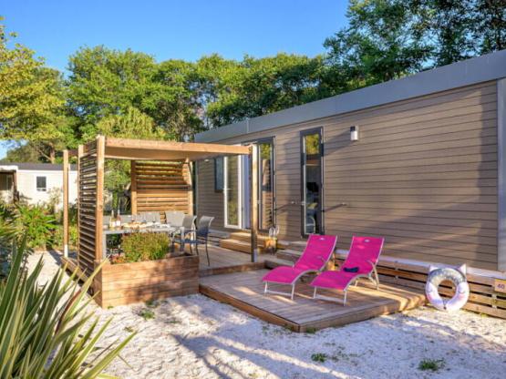 Mobil-home LAURIER ROSE Premium (3 chambres) 33m2 - terrasse couverte  19m2+ LV + TV + Climatisation