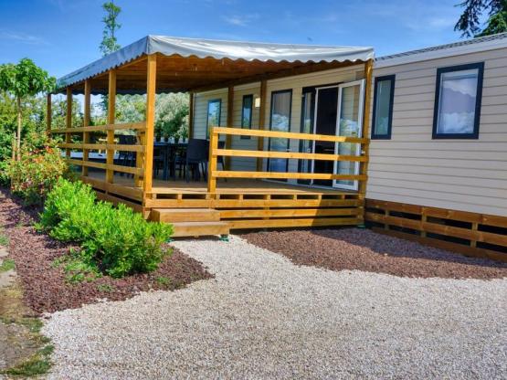 Mobilhome BALNEO (climatisation + tv + lave-vaisselle + Bain à remous) 8