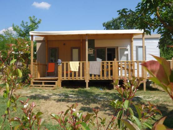 HomeFlower 35m² PREMIUM 3 bedrooms  + Half-covered terrace + TV +  air conditioner