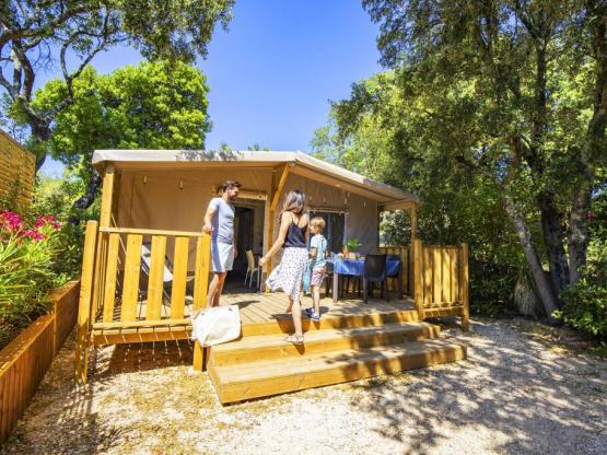 Tente Lodge Safari 5p 2ch 1sdb ***