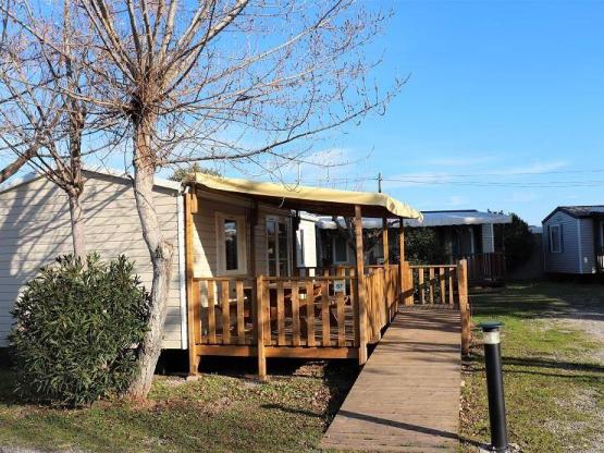 Mobil home PMR Confort 35m² (2 chambres) + climatisation + terrasse couverte + TV