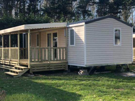 Mobilheim Confort 33m² mit überdachter Terrasse 3 Schlafzimmer +TV