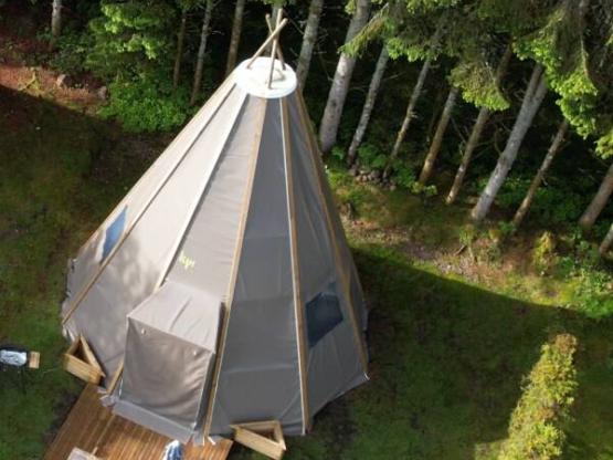 TIPIHOME - 34 m² (rdc 24 m² + étage 10 m²) + terrasse - sans sanitaire - 2019