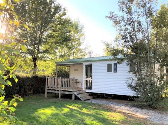 Stacaravan 2 slaapkamers Relax Confort 30m² overdekt Terras 10m² + TV