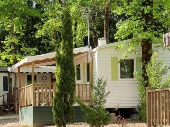 Mobile-home Standard 18 - 24m² - 1 bedroom - sheltered terrace + TV