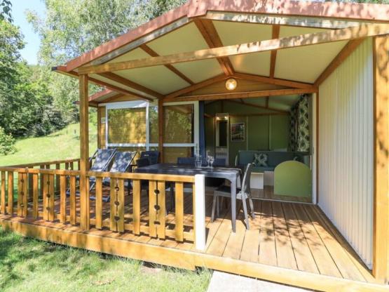 Standaard Chalet 28m² - 2 slaapkamers - overdekt terras