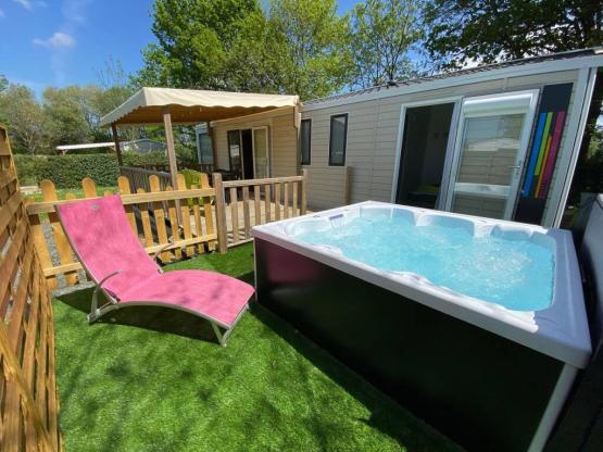 Mobil home Premium 40m² 2 Ch. Avec Spa Privatif