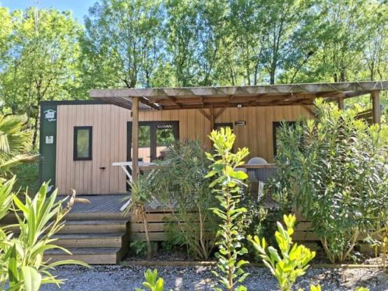 Home Flower Premium 32m² 3 slaapkamers + terras + Vaatwasmachine + TV + airconditioning