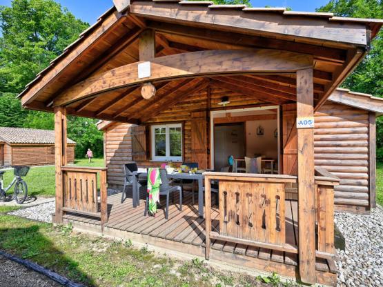 Chalet Premium 35m² 2 kamers met Overdekt terras + airconditioning + TV + Vaatwasmachine