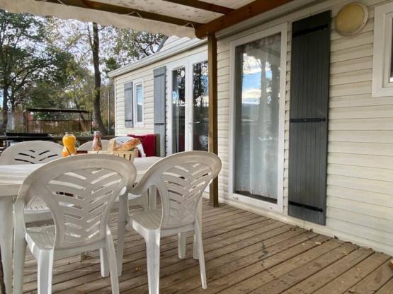 Mobil home 3 chambres / CONFORT  (CLIM+ PLANCHA + TV)