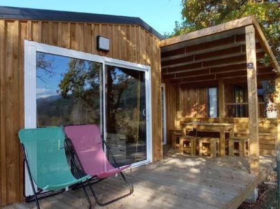 Luxe Mimosa chalet met uitzicht op de rivier met panoramisch uitzicht - Air-conditioned