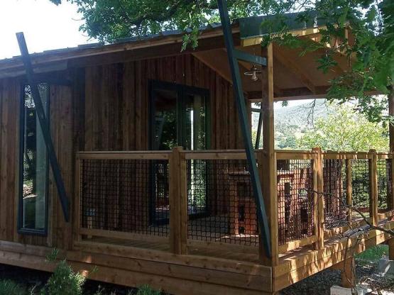 Luxe natuurlodge met uitzicht op de rivier met panoramisch uitzicht - Luchtverfrissend