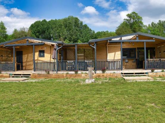 Gîte Premium 64m² 3 chambres - 3 salles de bain + Très grande terrasse couverte + LV + Clim