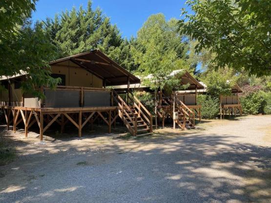 Lodge op palen Confort 46m² (2 slaapkamers) overdekt terras 10m²