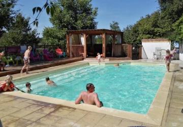 Camping Le Petit Mas d'Ile