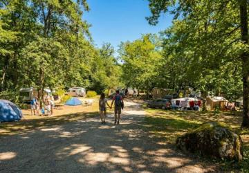 Camping Les Rives du lac Cantalès