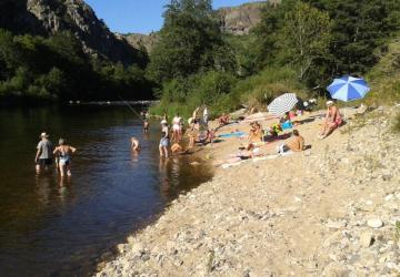 Camping Les Eaux Vives