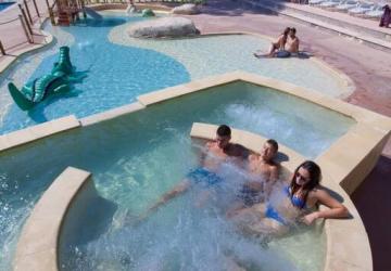 CAMPING LA PIERRE VERTE