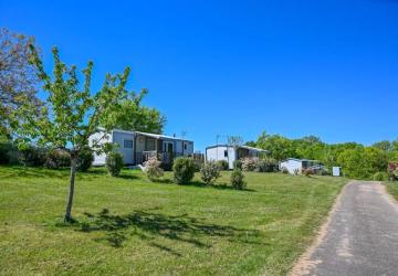 Camping Les Coteaux du Lac