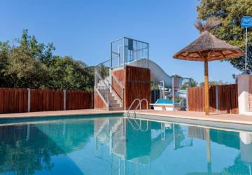 Camping La Pinède