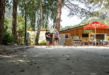 Camping des Grottes****