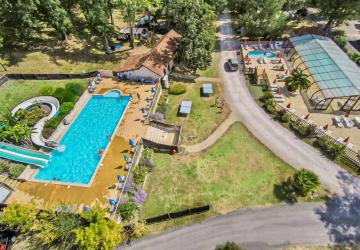 Camping APV La Pélonie