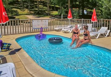 Camping APV La Pélonie