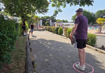 Les Chalands Fleuris****