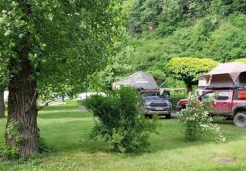 Camping Onlycamp Les Chaumes du Mont