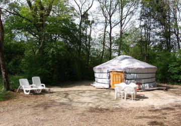 Camping La Croix d'Arles