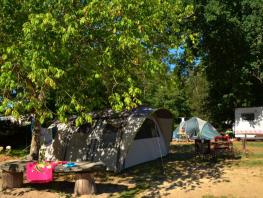Forfait Privilège (1 tente, caravane ou camping-car / 1 voiture / électricité 10A) - environ 130 m²