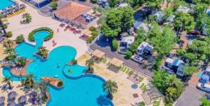 Camping Resort Les Champs Blancs