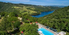 Flower Camping de Mars