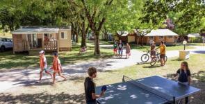 Flower Camping Le Soleil des Bastides